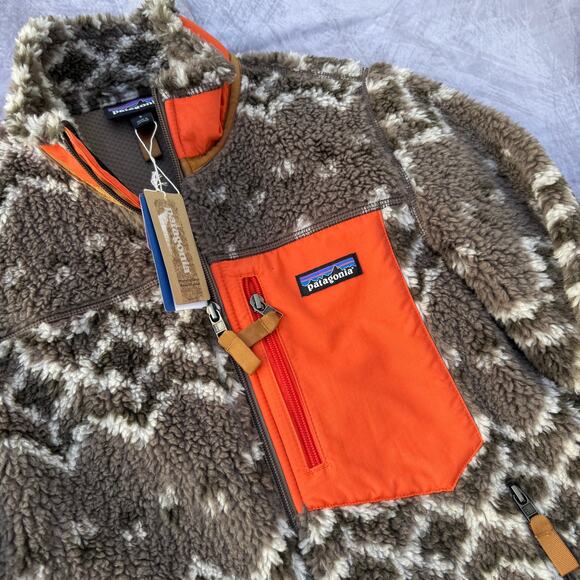 NWT Women's Patagonia Cedar Brown Aztec Retro-X Deep Pile Fleece Jacket Sz Small - Picture 7 of 7